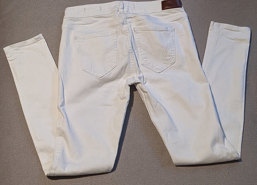 Hollister White Skinny Jeans 👖